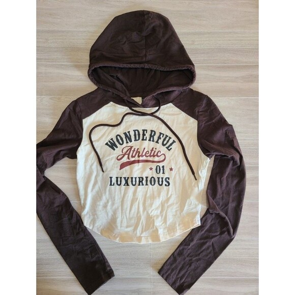 Dazy Cropped Hoodie Size M Two-Tone Brown White Graphic Pullover Top - Picture 3 of 7